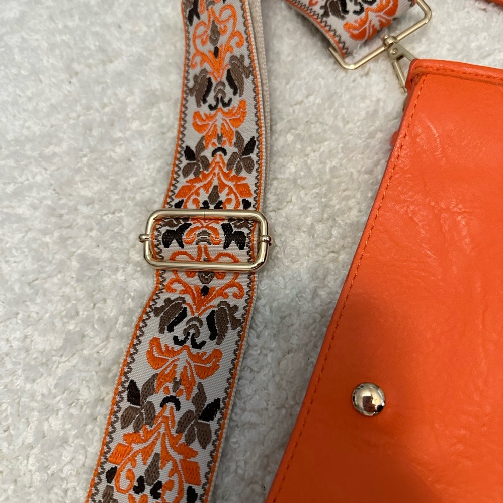 Purse - Picture 2 of 6